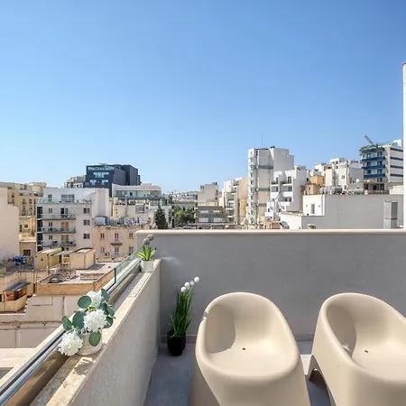 Paceville St Julians King Bed Wifi By Beyond Air