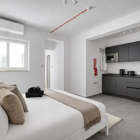 Paceville St Julians King Bed Wifi By Beyond Air Saint Julian's