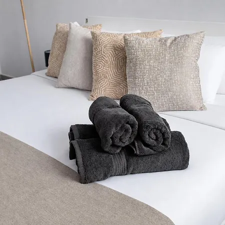 Paceville St Julians King Bed Wifi By Beyond Air * Saint Julian's