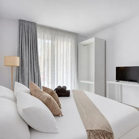Paceville St Julians King Bed Wifi By Beyond Air Lejlighed *